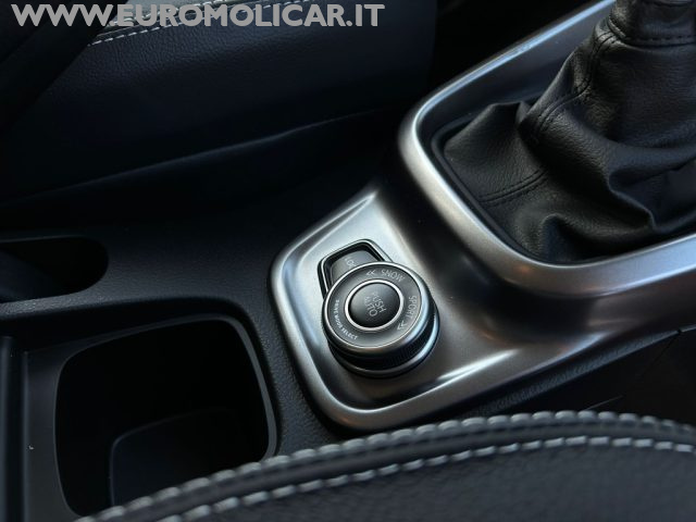 SUZUKI Vitara usata, con Autoradio