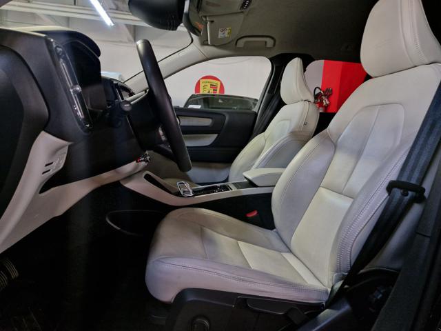 VOLVO XC40 usata, con Autoradio