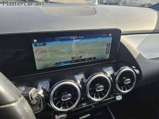 MERCEDES-BENZ GLA 250 usata, con Bracciolo