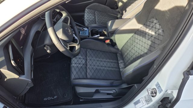 VOLKSWAGEN Golf usata, con Interni in pelle