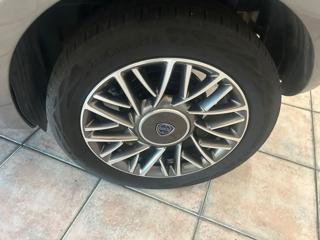 LANCIA Ypsilon usata, con ESP
