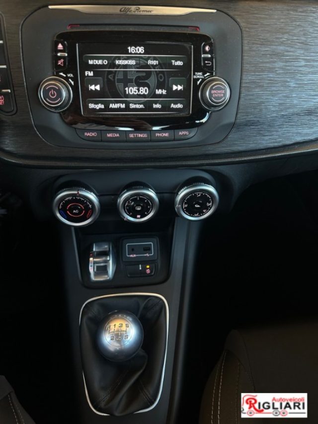 ALFA ROMEO Giulietta usata, con Sensori di parcheggio posteriori