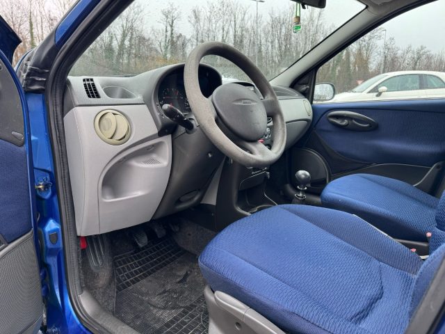 FIAT Punto usata 9