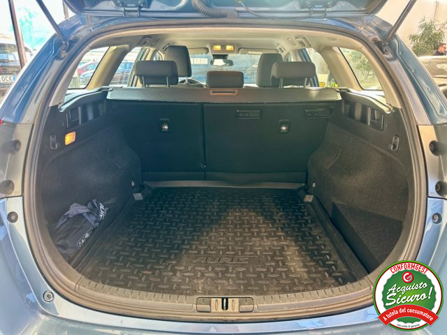 TOYOTA Auris Touring Sports usata, con Volante multifunzione