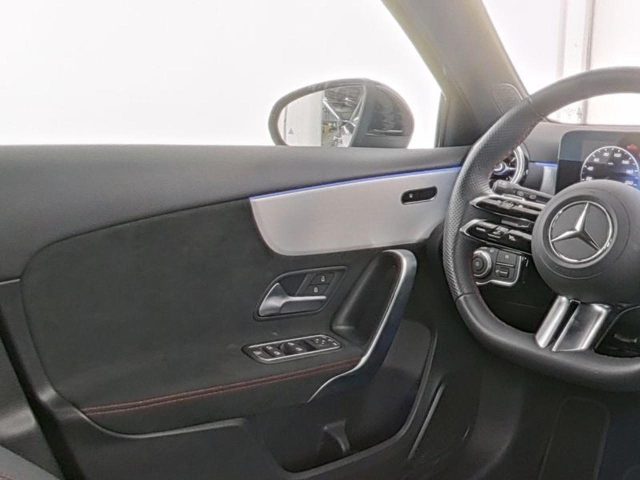 MERCEDES-BENZ A 180 usata, con Cruise Control