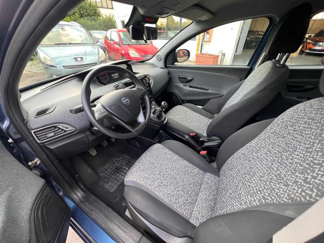 LANCIA Ypsilon usata, con ESP