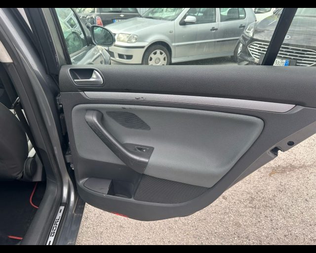 VOLKSWAGEN Golf usata, con Sedile posteriore sdoppiato