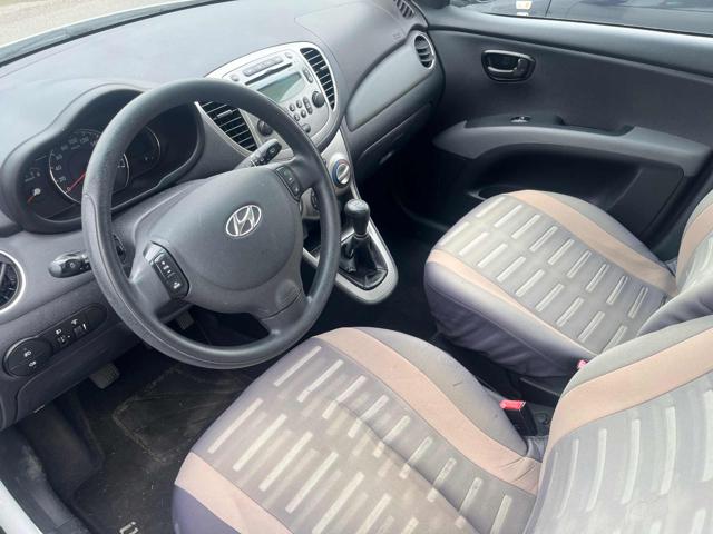 HYUNDAI i10 usata, con Alzacristalli elettrici