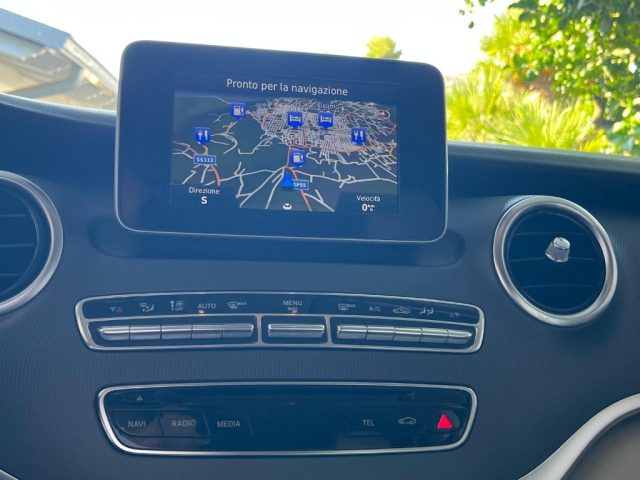 MERCEDES-BENZ V 220 usata 20