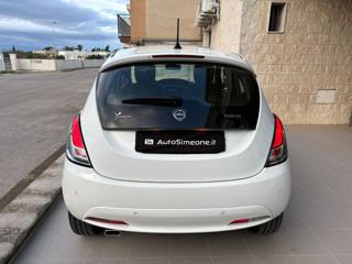 LANCIA Ypsilon usata, con Autoradio
