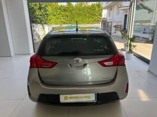 TOYOTA Auris usata 19