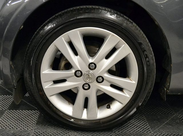 TOYOTA iQ usata, con Servosterzo