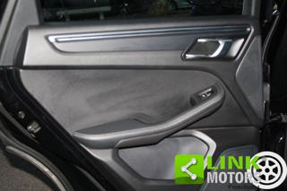PORSCHE Macan usata, con Luci diurne LED