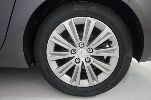 PEUGEOT 308 usata, con Autoradio