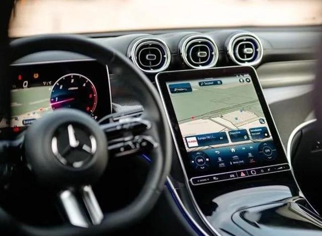 MERCEDES-BENZ GLC 220 usata, con Cerchi in lega