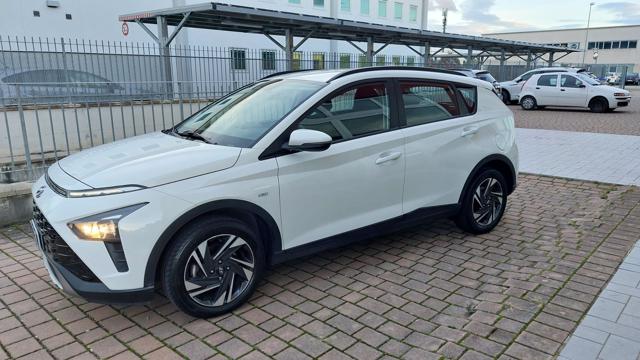 HYUNDAI Bayon usata, con Airbag
