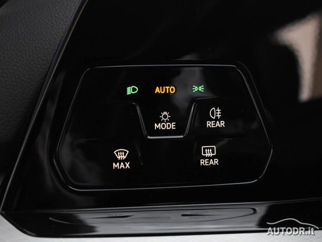 VOLKSWAGEN Golf usata, con Volante multifunzione