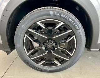 PEUGEOT 5008 usata, con Fari LED
