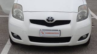 TOYOTA Yaris usata 26