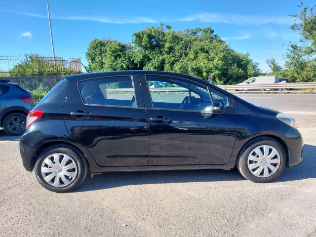 TOYOTA Yaris usata 4
