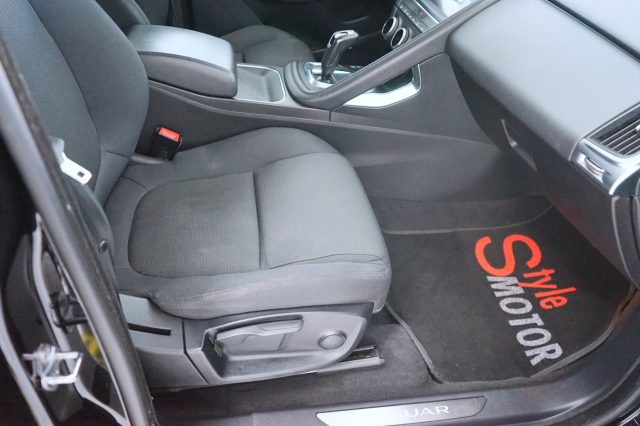 JAGUAR E-Pace usata 46