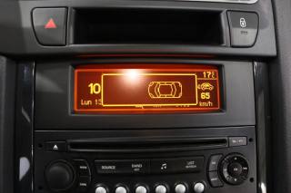 PEUGEOT 5008 usata 19