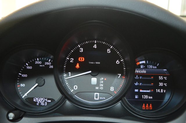 PORSCHE Macan usata, con Fendinebbia