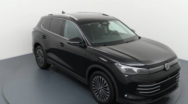 VOLKSWAGEN Tiguan usata, con Airbag laterali