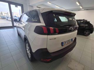 PEUGEOT 5008 usata, con Cerchi in lega