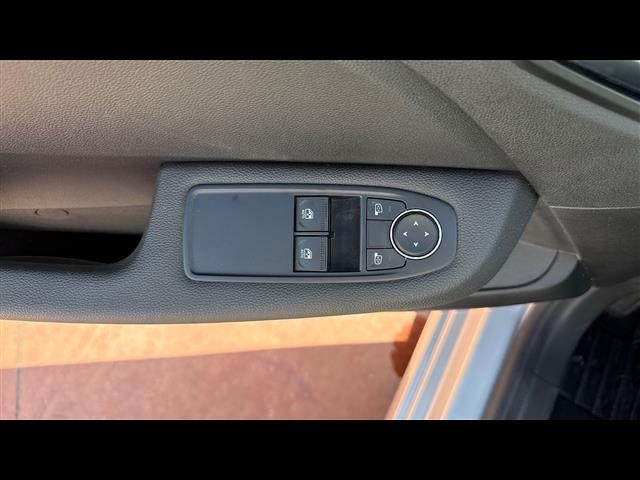 RENAULT Clio usata, con Climatizzatore