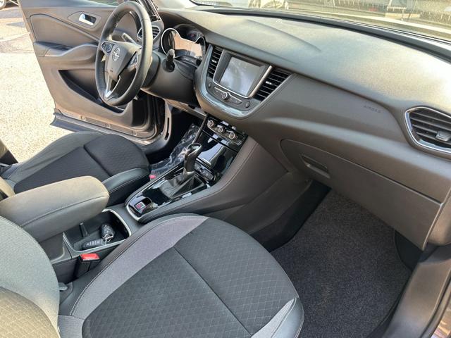OPEL Grandland X usata, con Interni in pelle