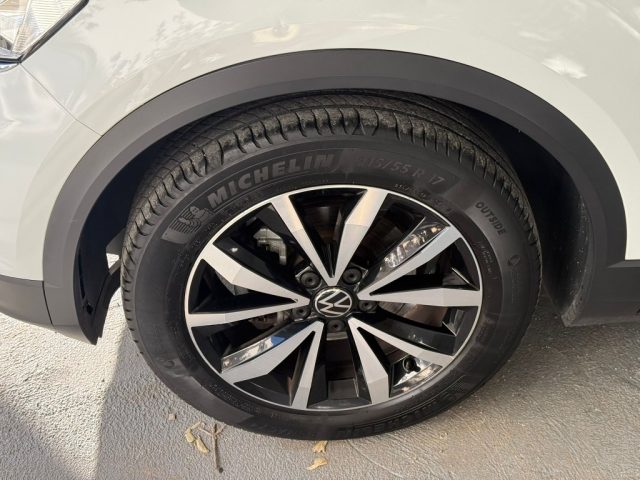 VOLKSWAGEN T-Roc usata 18