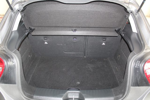 MERCEDES-BENZ A 180 usata, con Climatizzatore