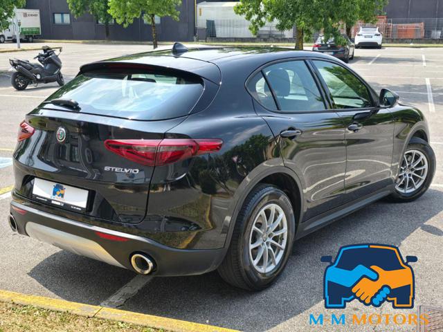 ALFA ROMEO Stelvio usata, con Alzacristalli elettrici