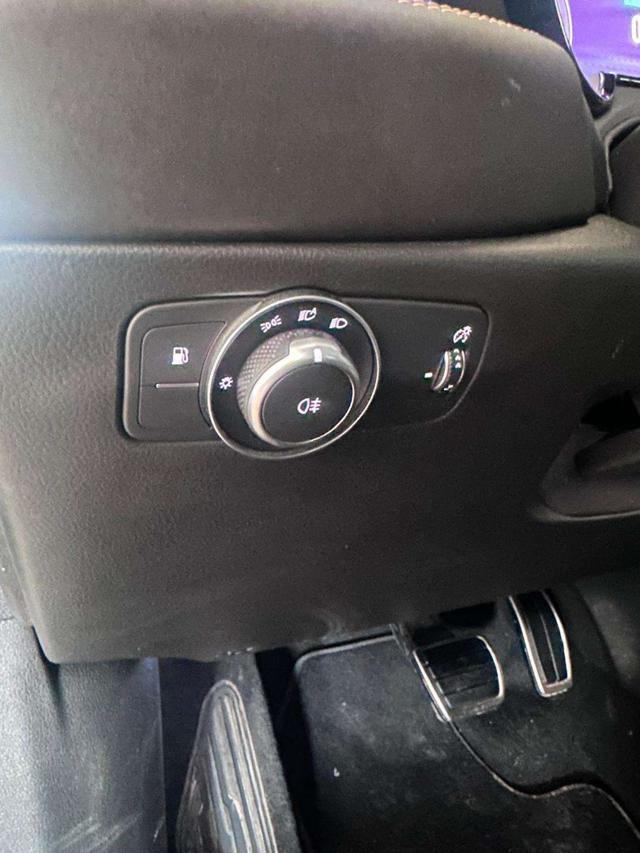 ALFA ROMEO Tonale usata, con Sedile posteriore sdoppiato