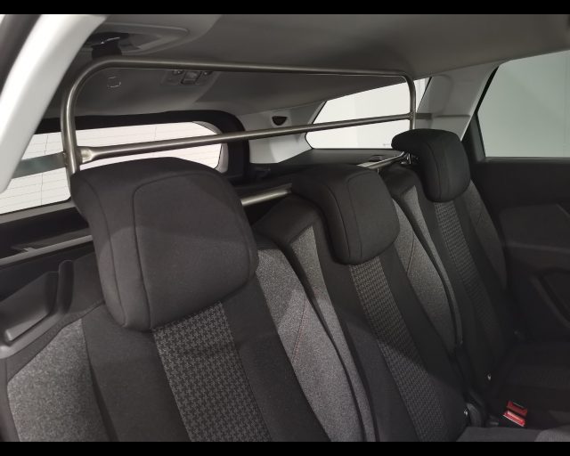 PEUGEOT 5008 usata, con Sensore di luce