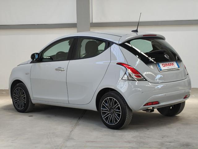 LANCIA Ypsilon usata, con Autoradio