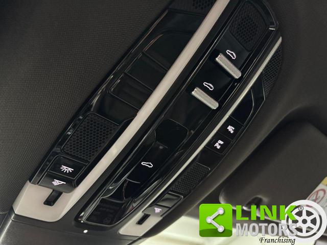 PORSCHE Panamera usata, con Luci diurne LED