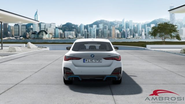BMW i4 usata 4