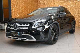 MERCEDES-BENZ GLA 180 SPORT AUTO NAVI TEL CAM 18