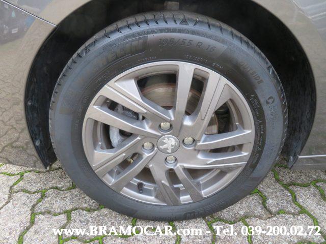 PEUGEOT 208 usata, con Climatizzatore