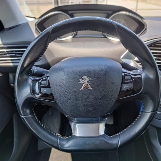 PEUGEOT 308 usata, con Chiusura centralizzata telecomandata