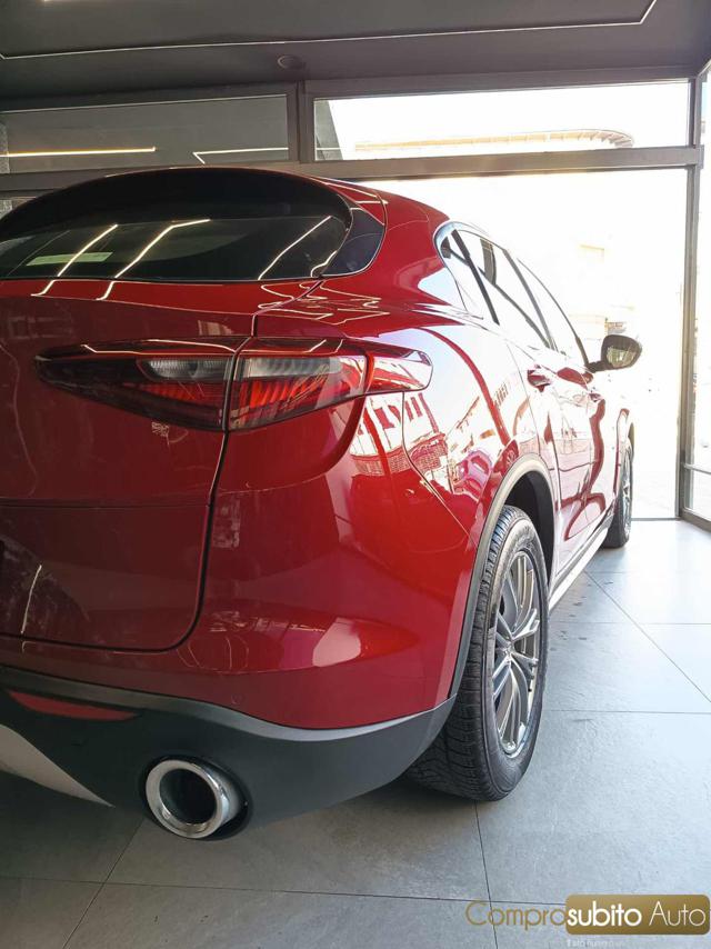 ALFA ROMEO Stelvio usata, con Autoradio