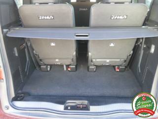 RENAULT Kangoo usata, con Servosterzo