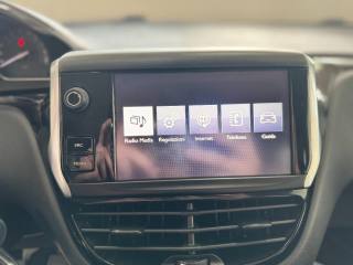 PEUGEOT 208 usata, con Airbag testa