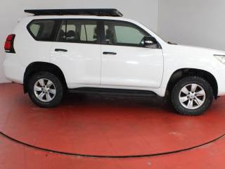 TOYOTA Land Cruiser usata, con Sedili riscaldati