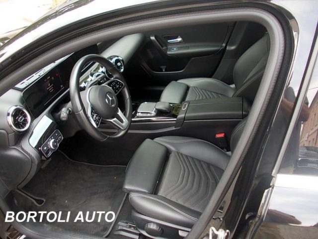 MERCEDES-BENZ A 180 usata, con Cerchi in lega