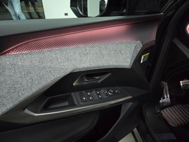 PEUGEOT 3008 usata, con Sedile posteriore sdoppiato