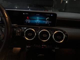 MERCEDES-BENZ A 180 usata, con Touch screen