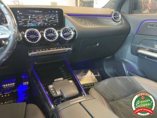 MERCEDES-BENZ GLA 200 usata, con Park Distance Control